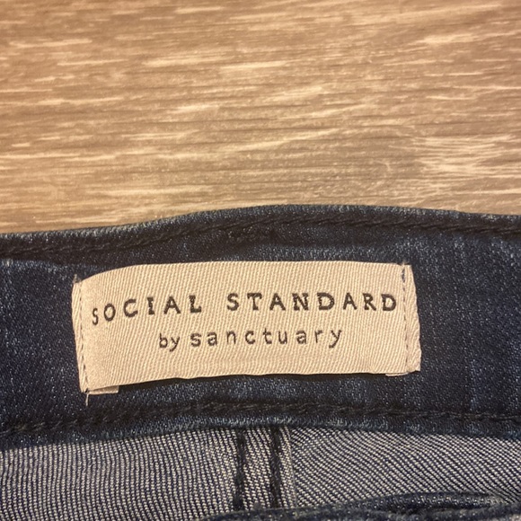 SOCIAL STANDARD BY SANCTUARY KICK CROP MID RISE JEANS SIZE 10 BLUE - Picture 6 of 16